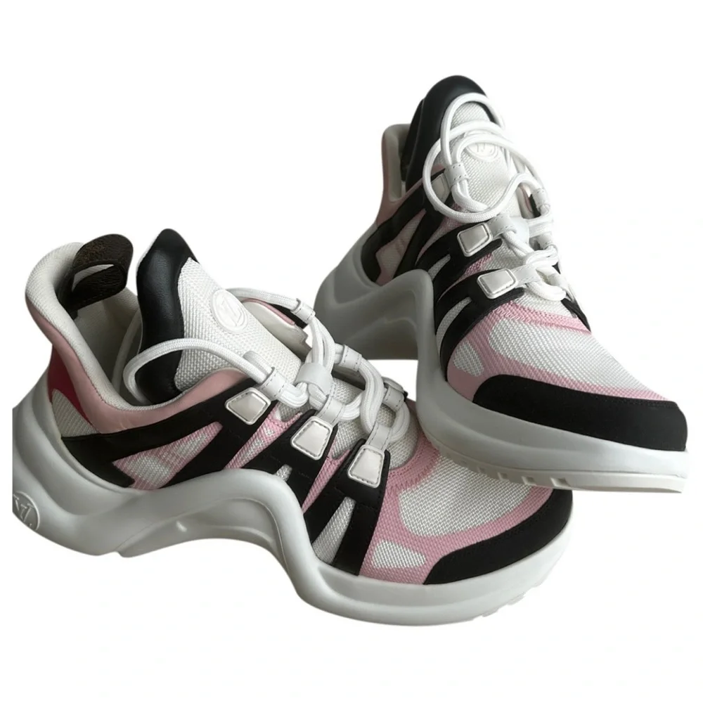 💯NWOT LV Archlight sneakers popular color-way! Perfect for Spring/Summer 🌷😎 - Picture 1 of 5